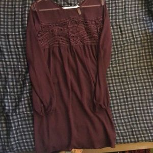 Super comfy dress in a plum color. Worn once